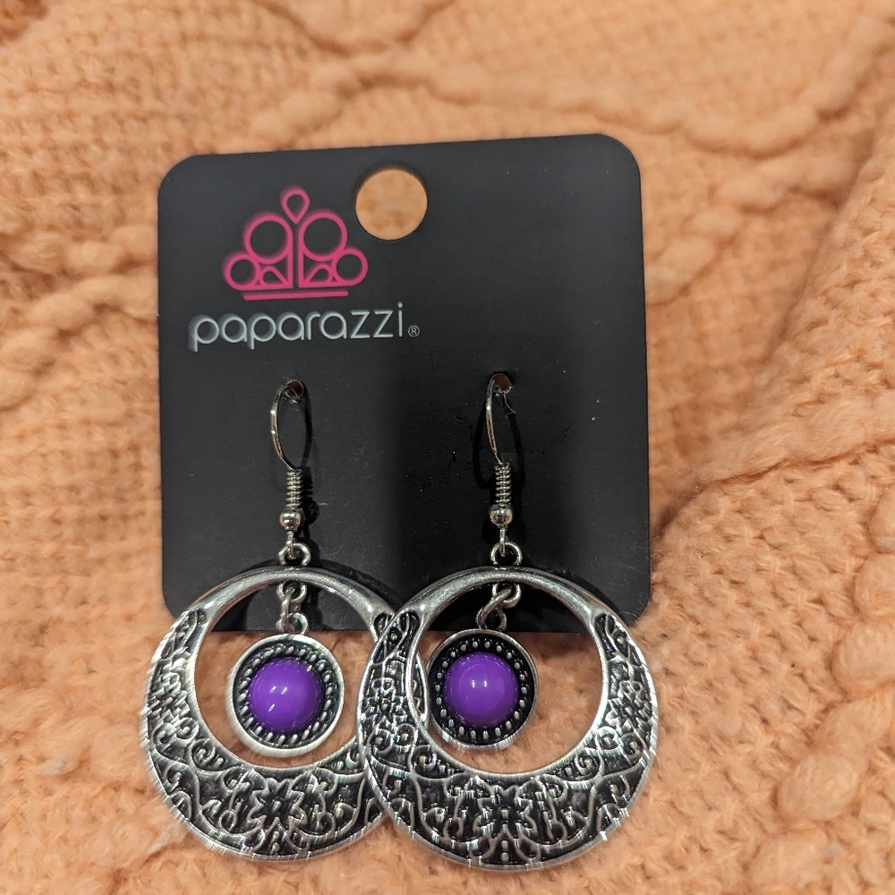 Paparazzi purple silver earrings